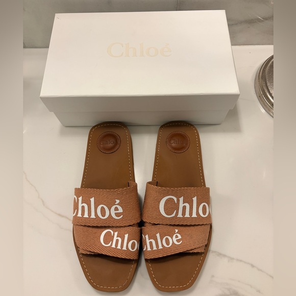 Chloe Shoes - Chloé Tan Brown Logo Slide Sandals